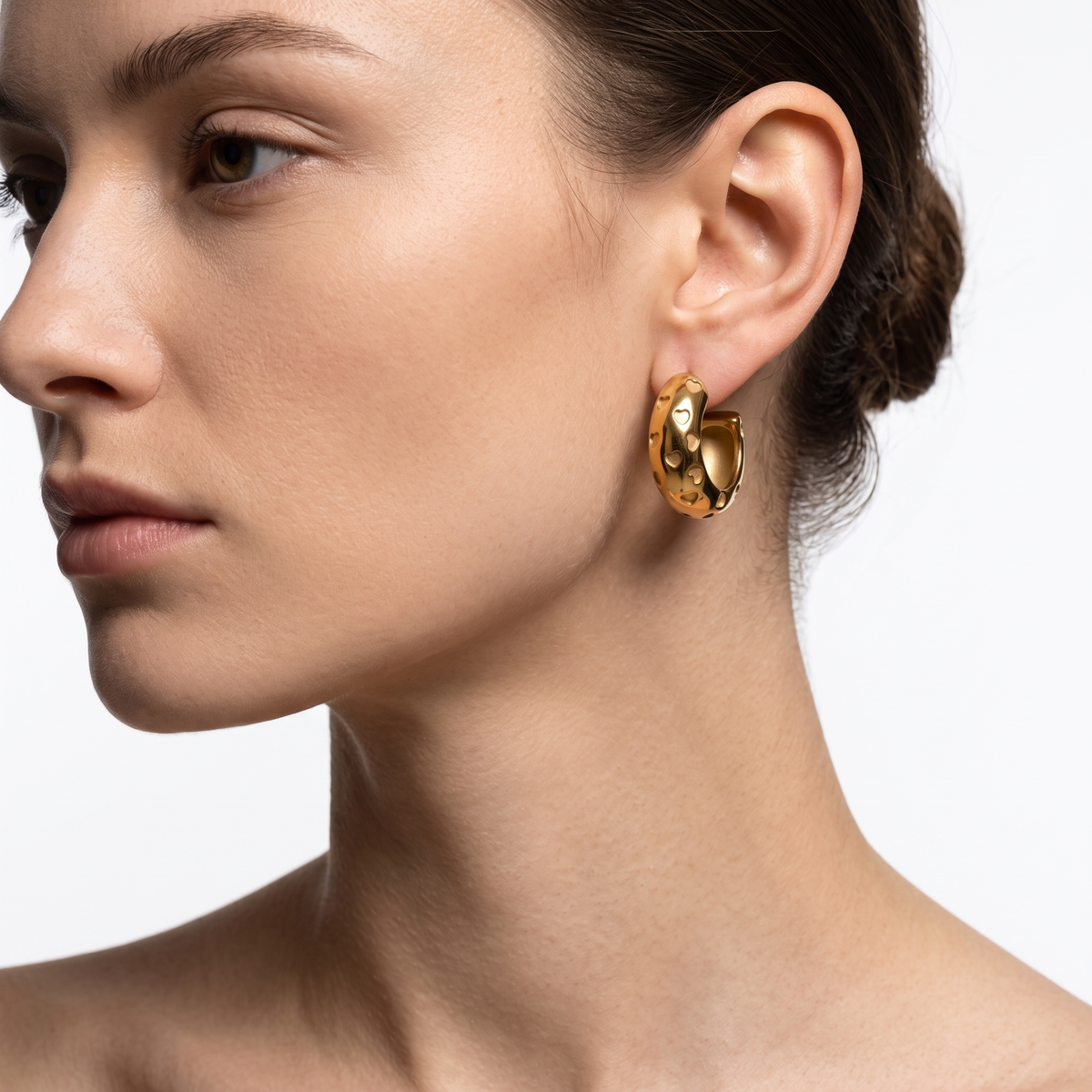 Amora Hoops